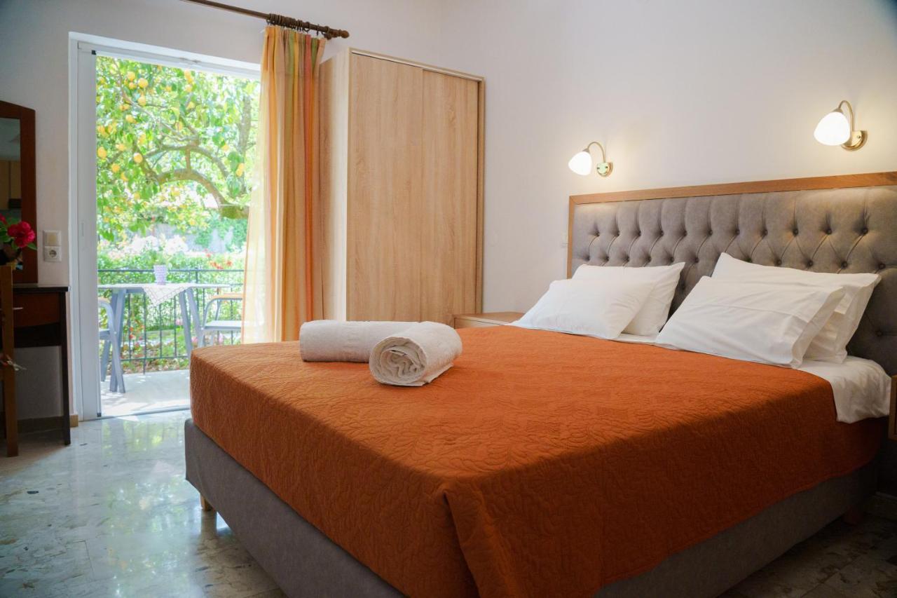 Zotos Rooms Párga Exterior foto