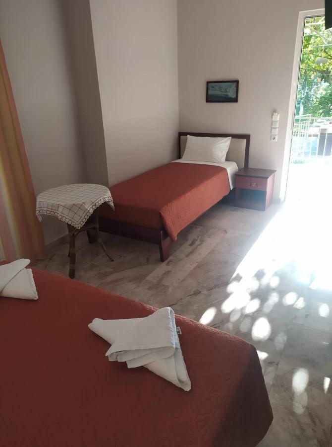 Zotos Rooms Párga Exterior foto